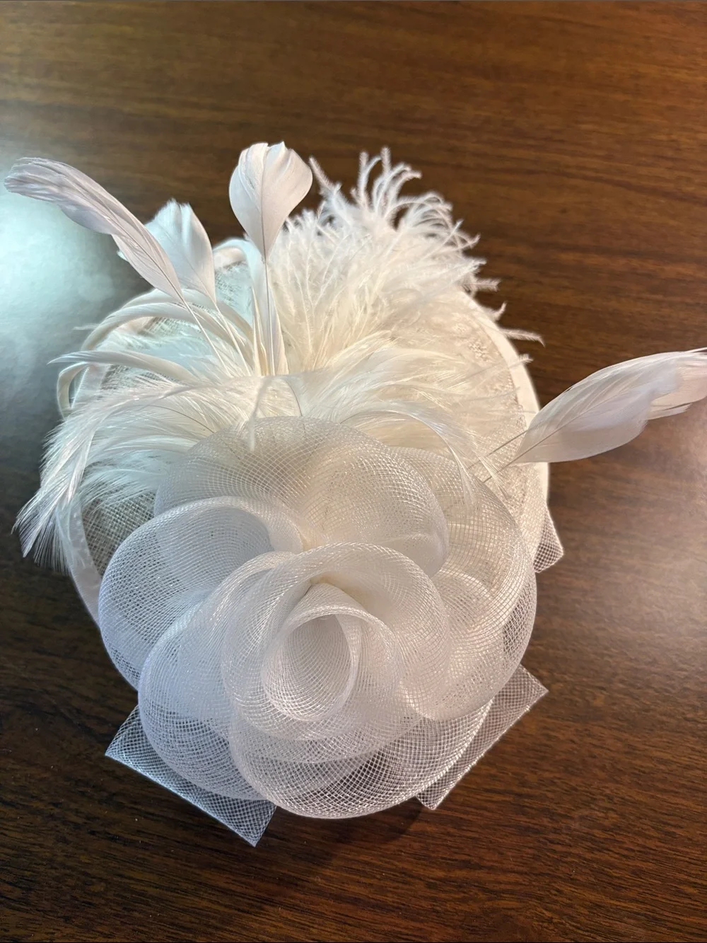 White Feather Pillbox Fascinator Hat - Women's Accessories